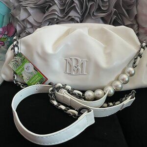 BADGLEY MISCHKA PURE WHITE DUMPLING SHOULDER BAG/CLUTCH